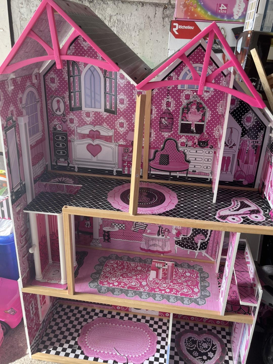 Doll house