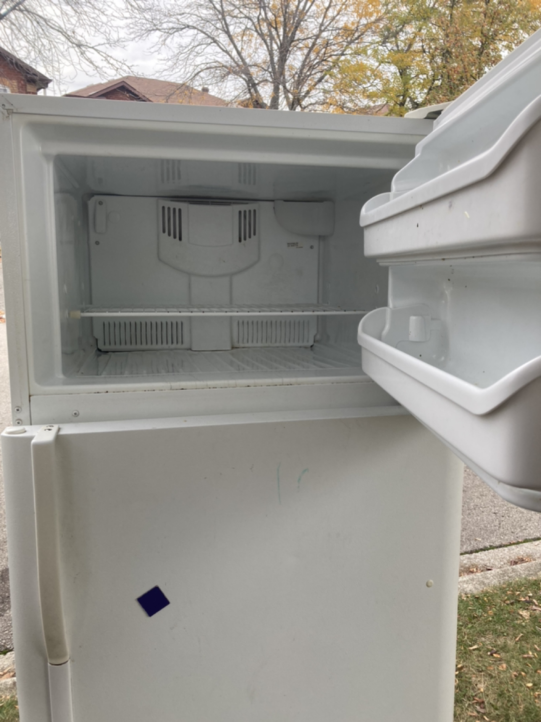 Kenmore refrigerator - photo 2
