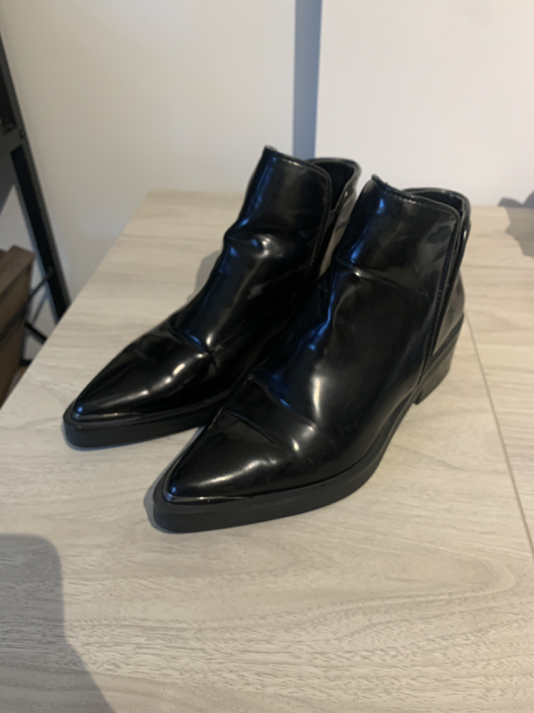 Zara leather pointy black heeled boots/booties Size 36 image indicator(6)