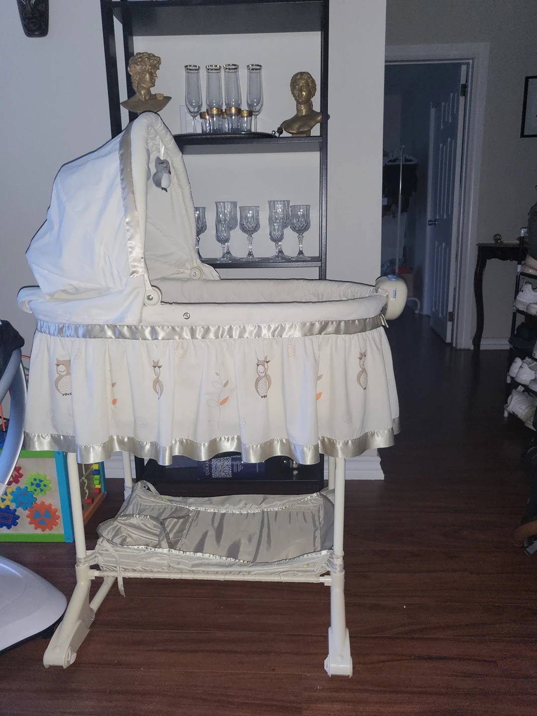 rocking bassinet free