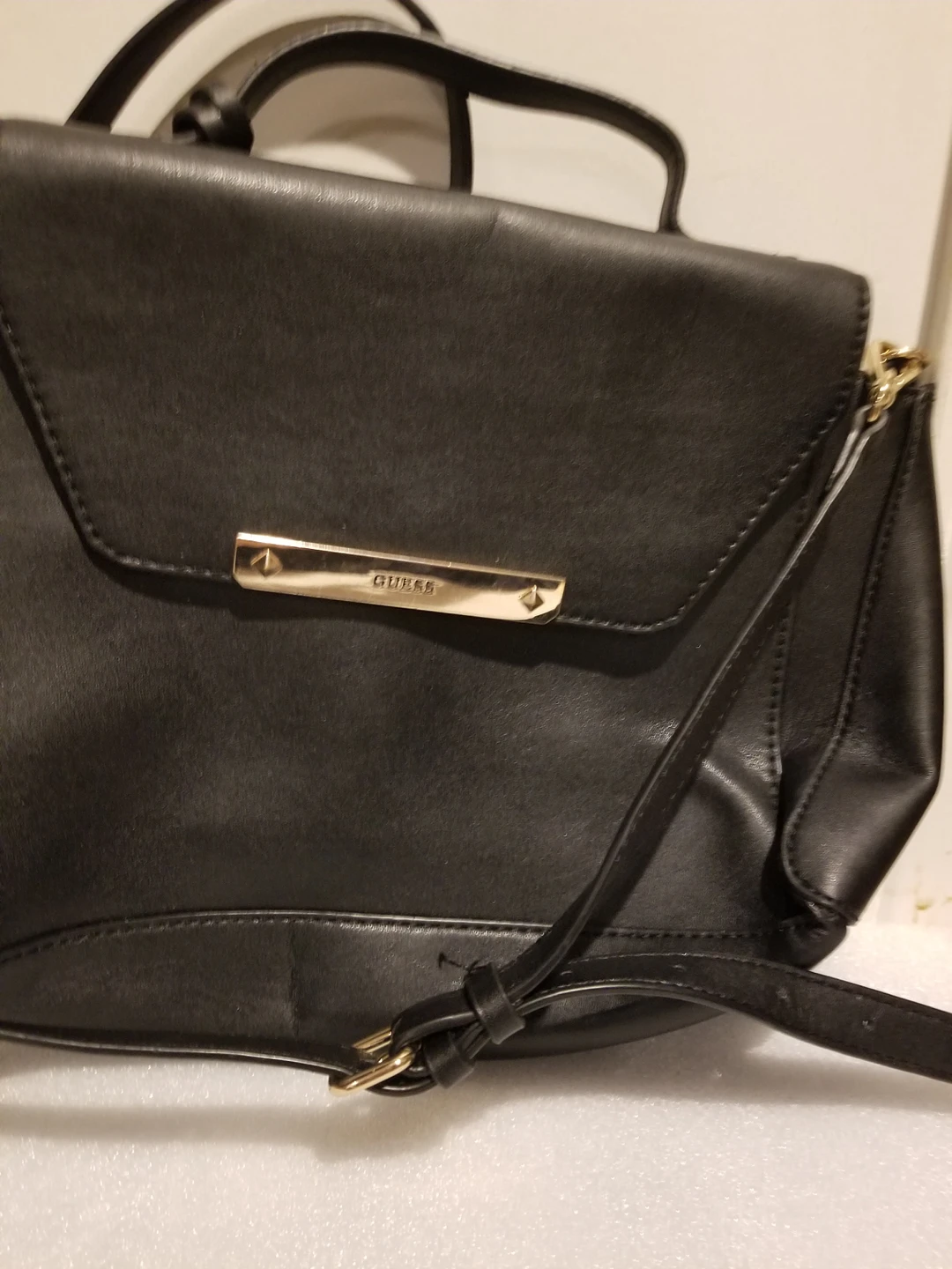 guess purse thumbnail
