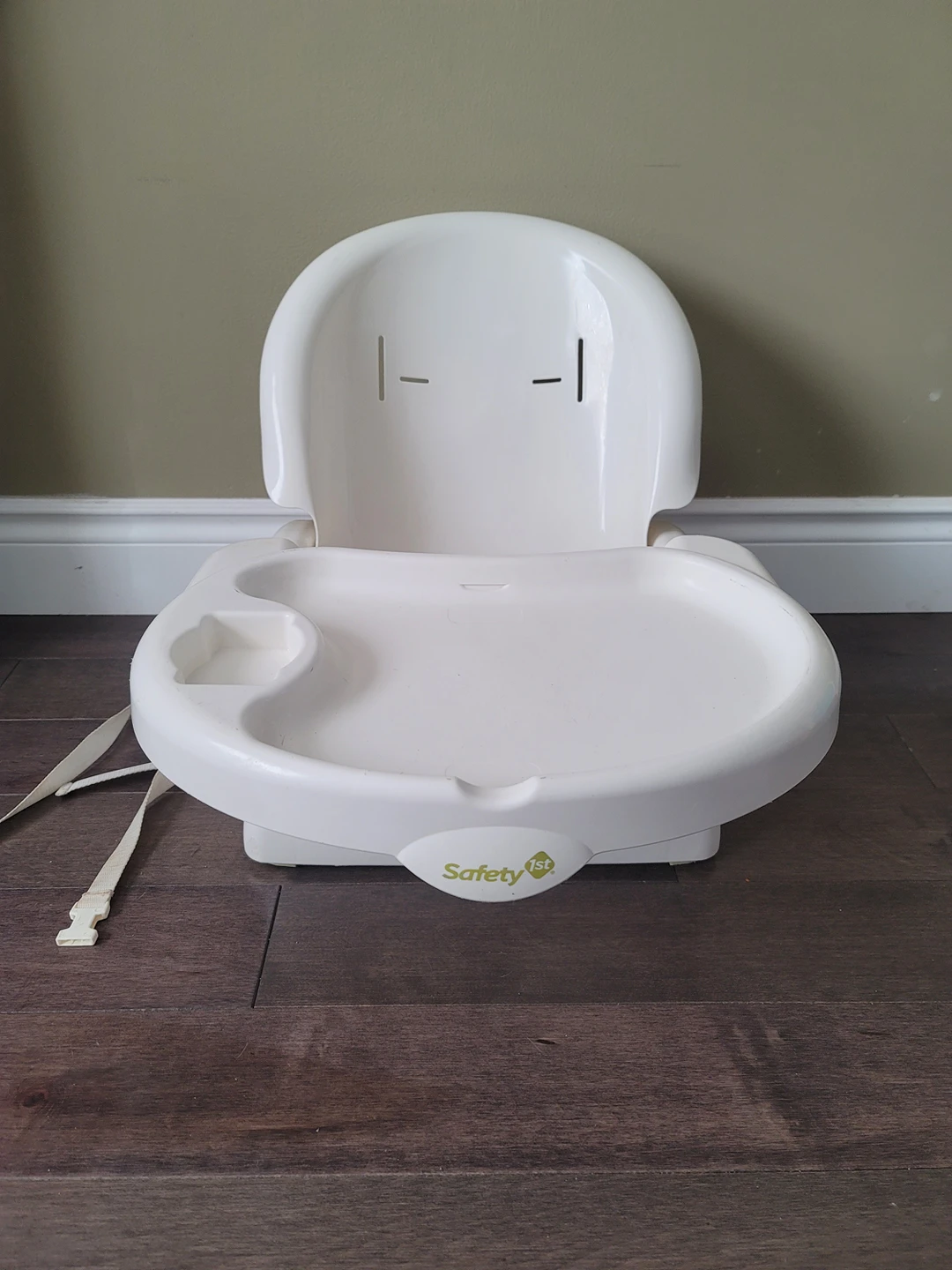 Safety First Feeding Chair thumbnail