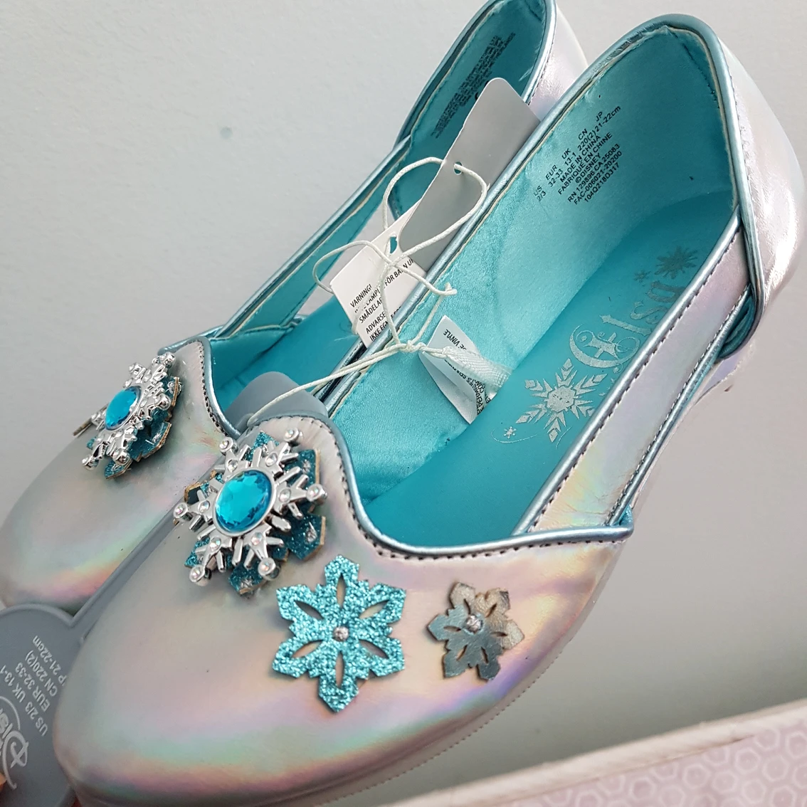 5 piece FROZEN Elsa costume image indicator(6)