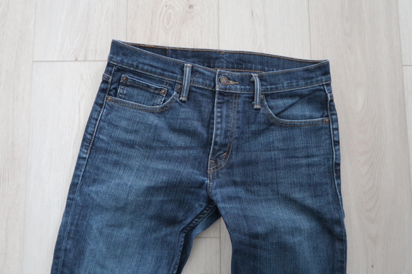 Levi’s 511 men’s jeans image indicator(3)