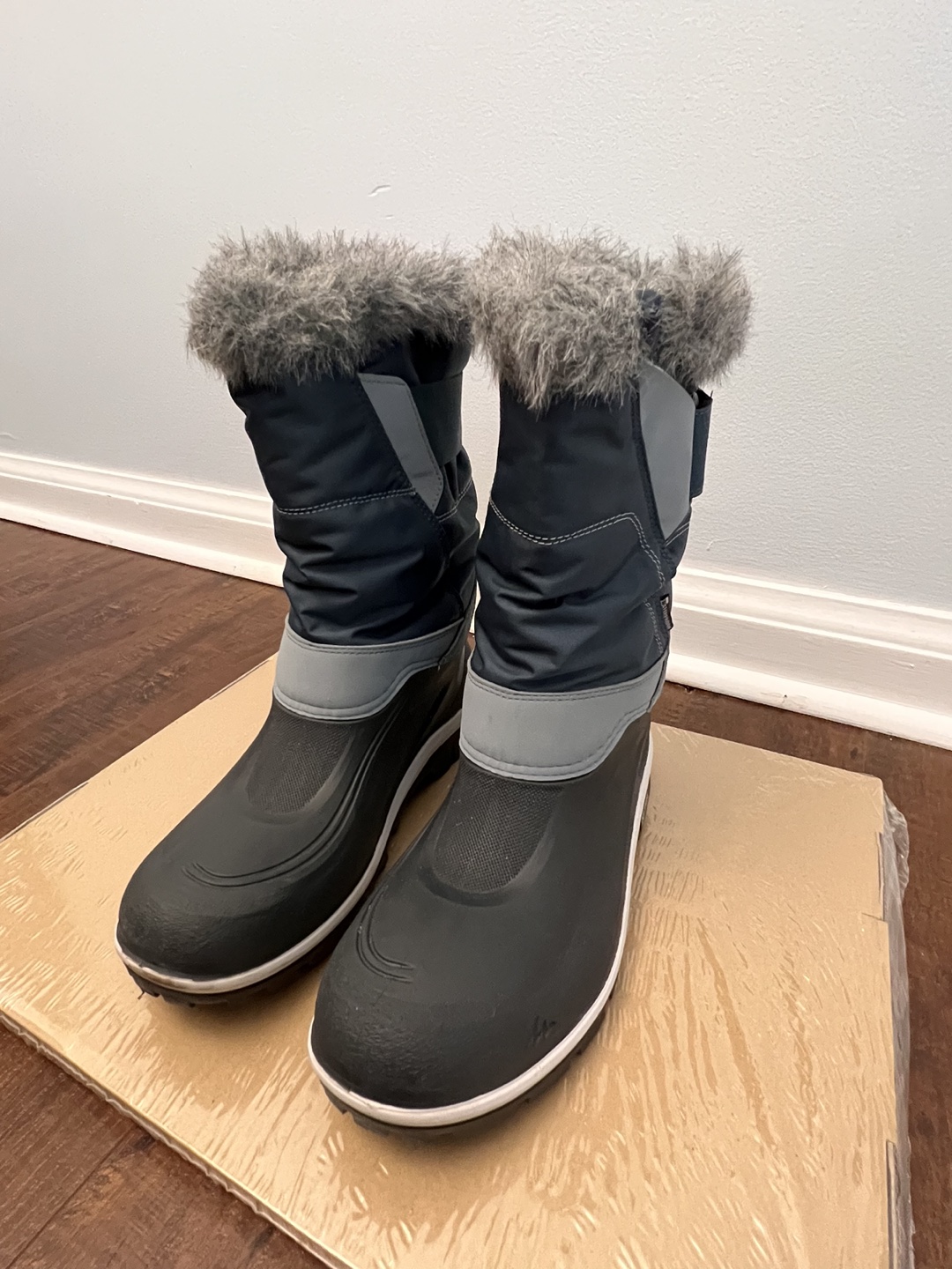 Decathlon Winter boots for women Size 8 (245mm) 데카트론 여성 윈터 부츠