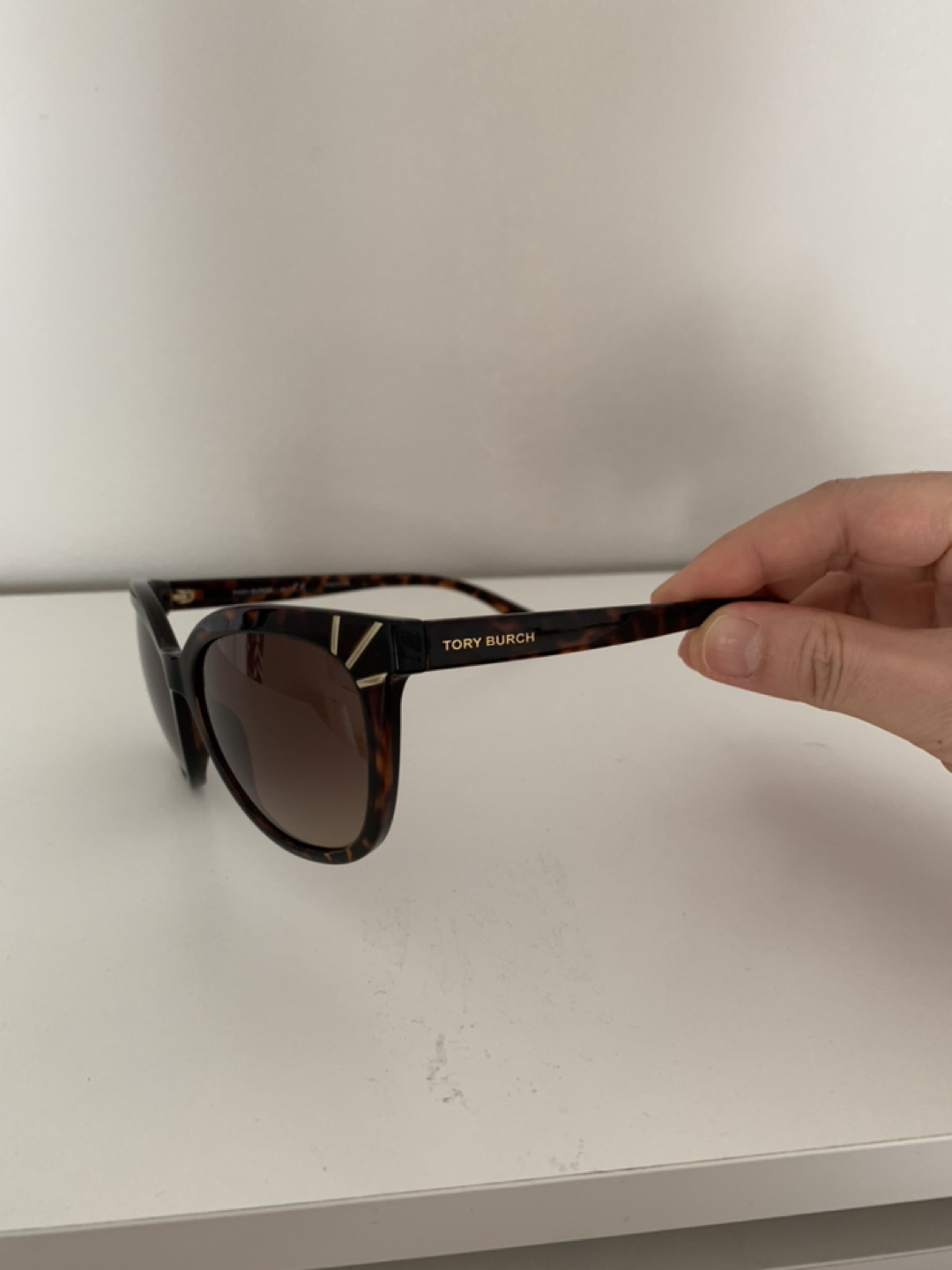 Tory Burch Sunglasses - photo 4