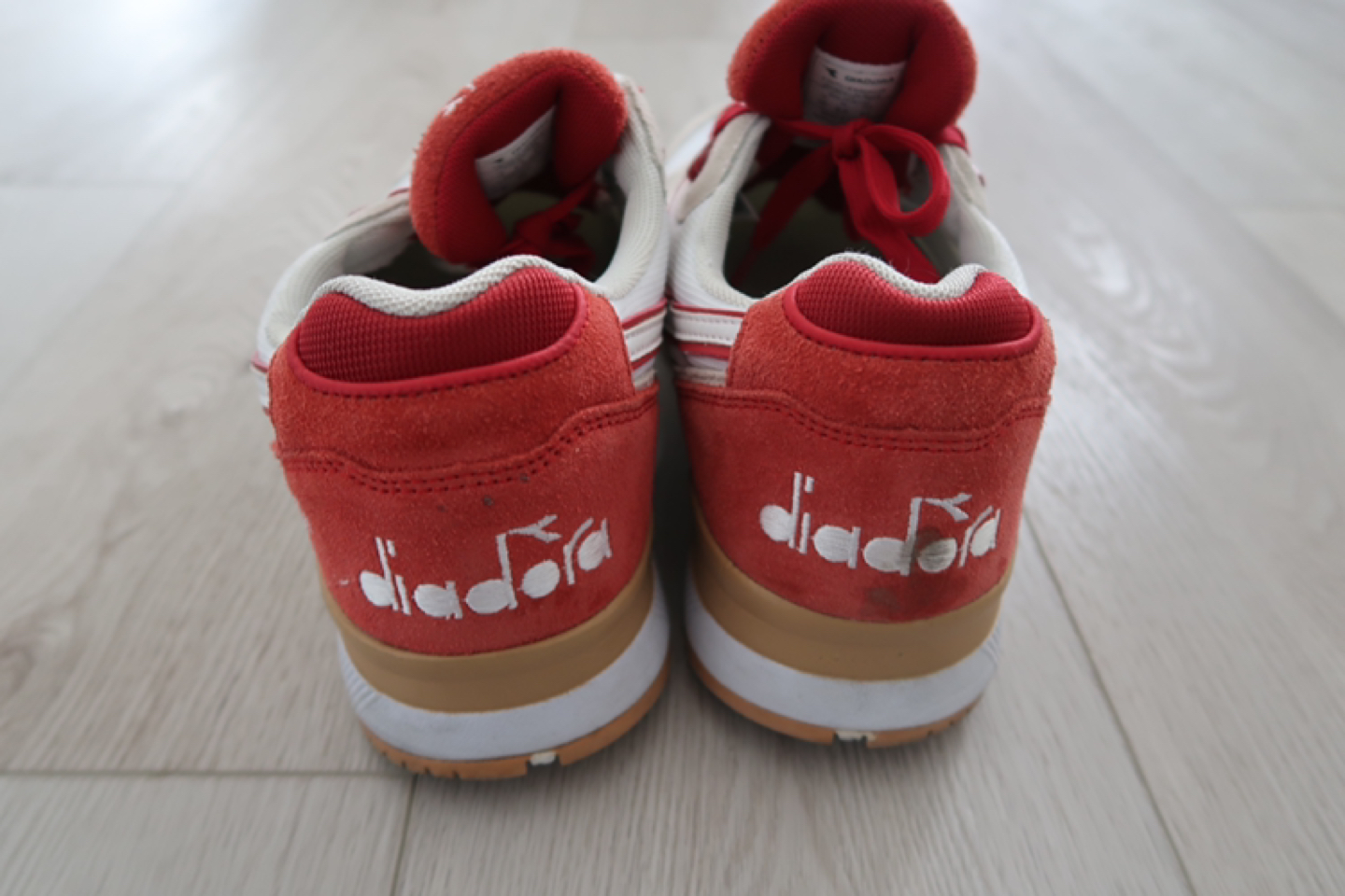 Diadora N9000 men’s shoes image indicator(2)