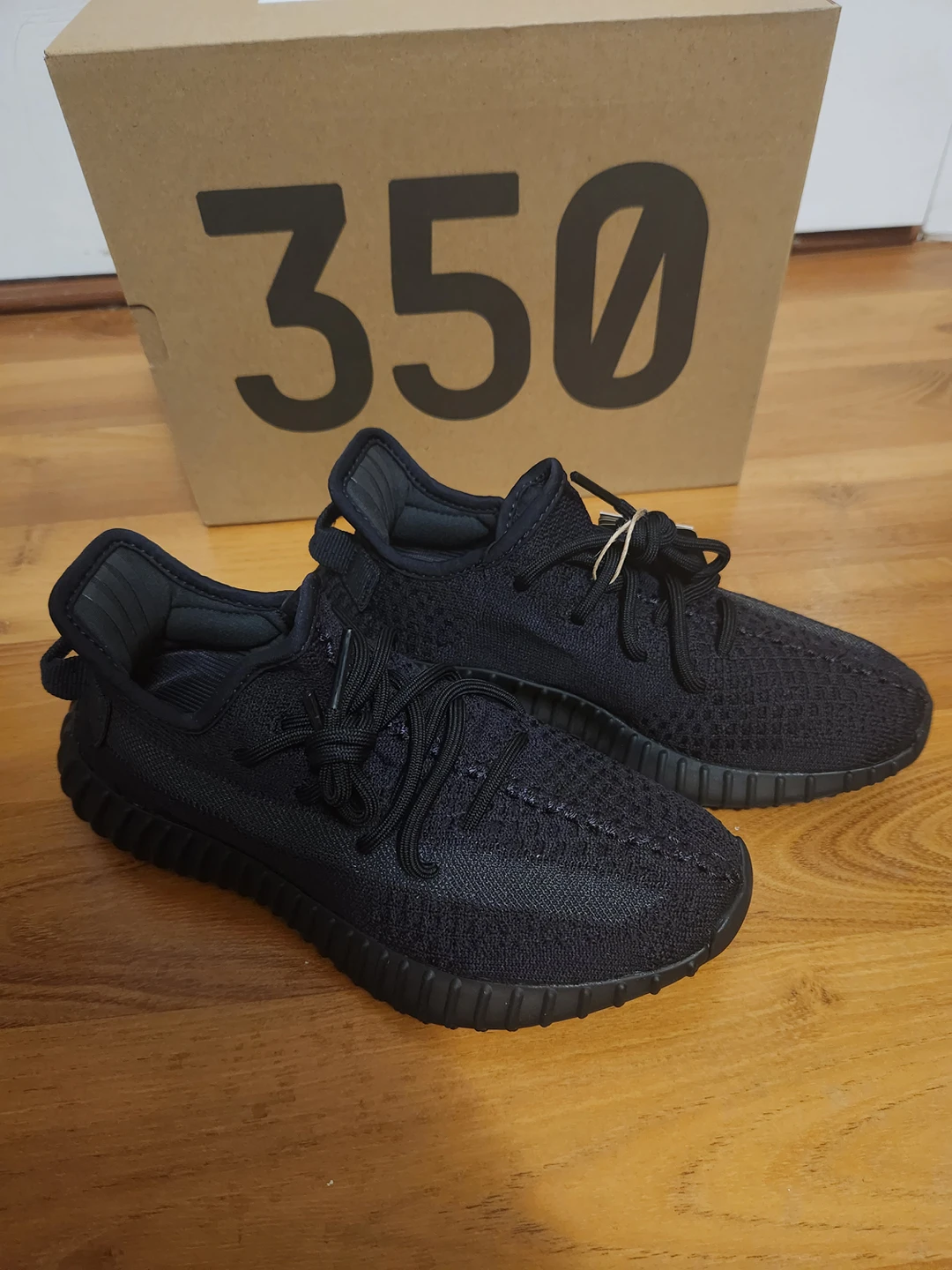 Yeezy Boost 350 V2 Onyx (US 6M/7W) - photo 3