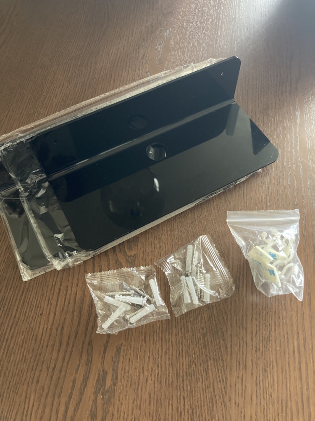 Small Acrylic Floating Wall Shelf Set of 3 image indicator(2)