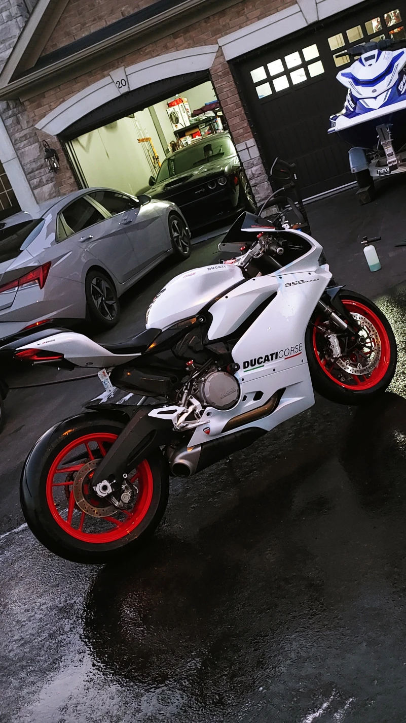 2017 Ducati Panigale 959 - photo 2