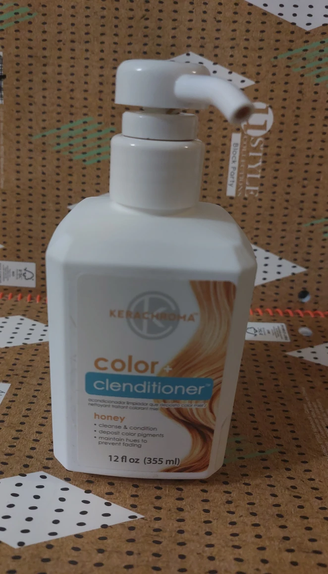 Kerachroma Clenditioner Hair Dye - photo 5