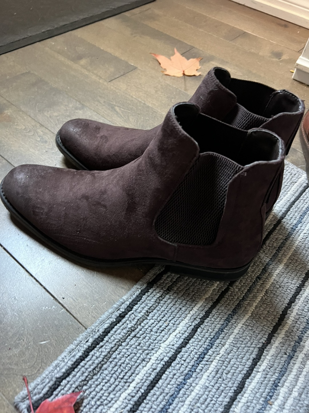 Mens shoes size 10