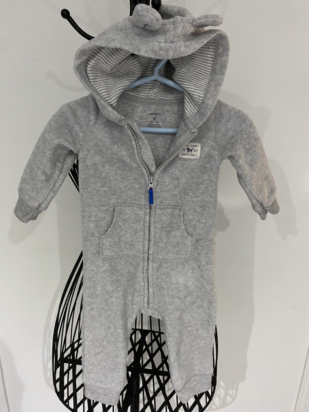 Carters Warm suit 9 months thumbnail
