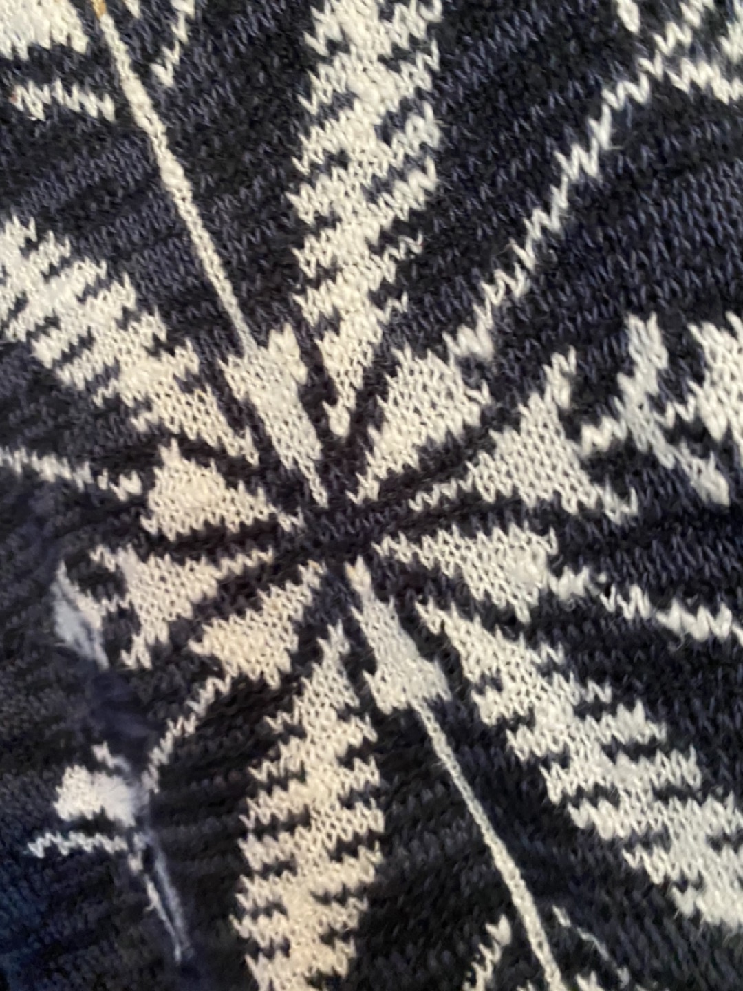 Women’s soft winter sweater Hollister size M/L image indicator(3)