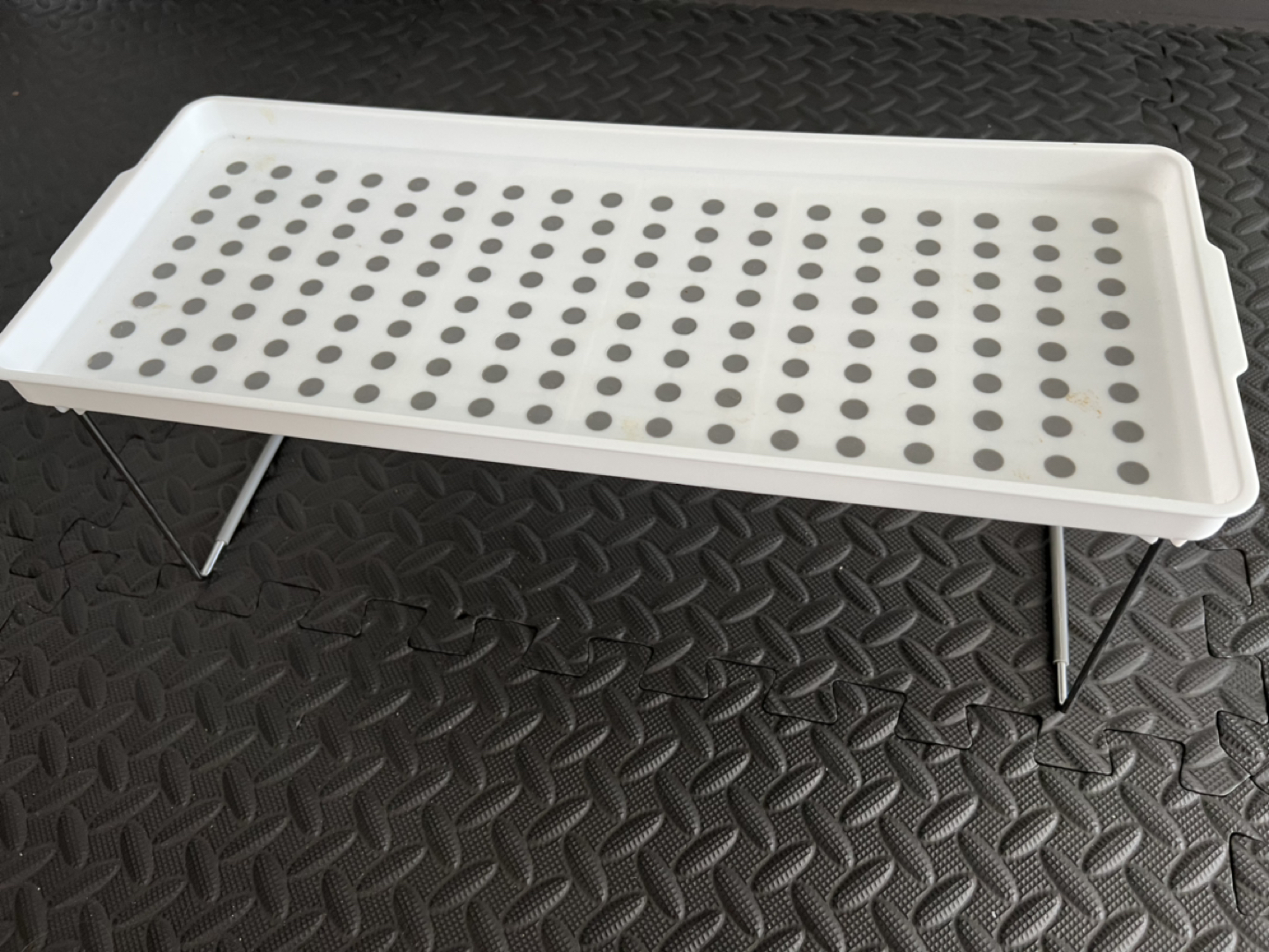 Stacking shelf thumbnail