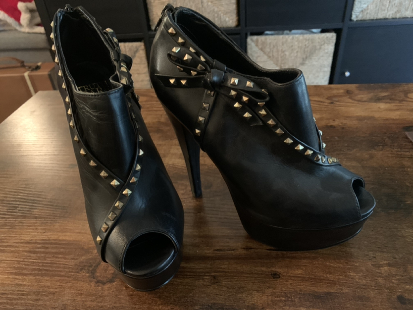 Edgy black booties size 36 thumbnail