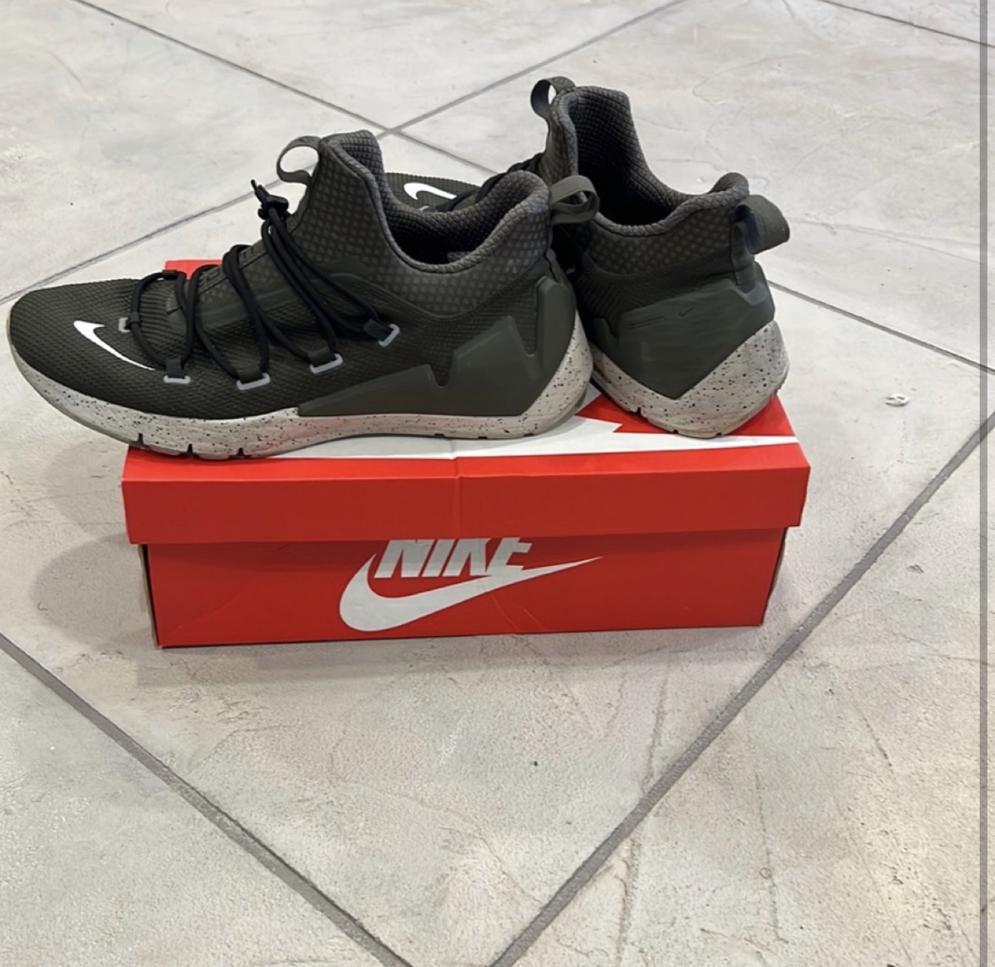 Nike air zoom thumbnail