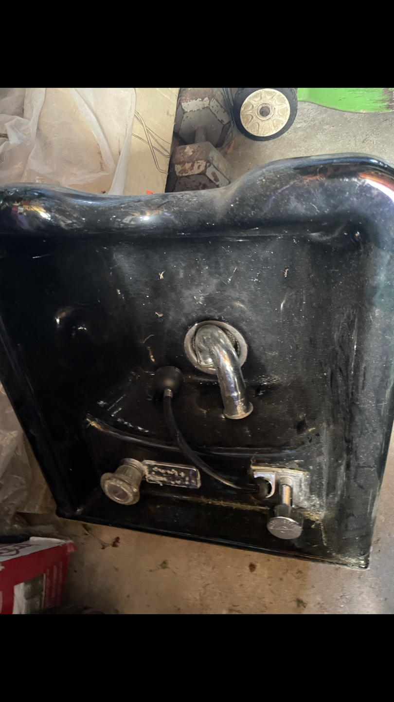 Barber sink