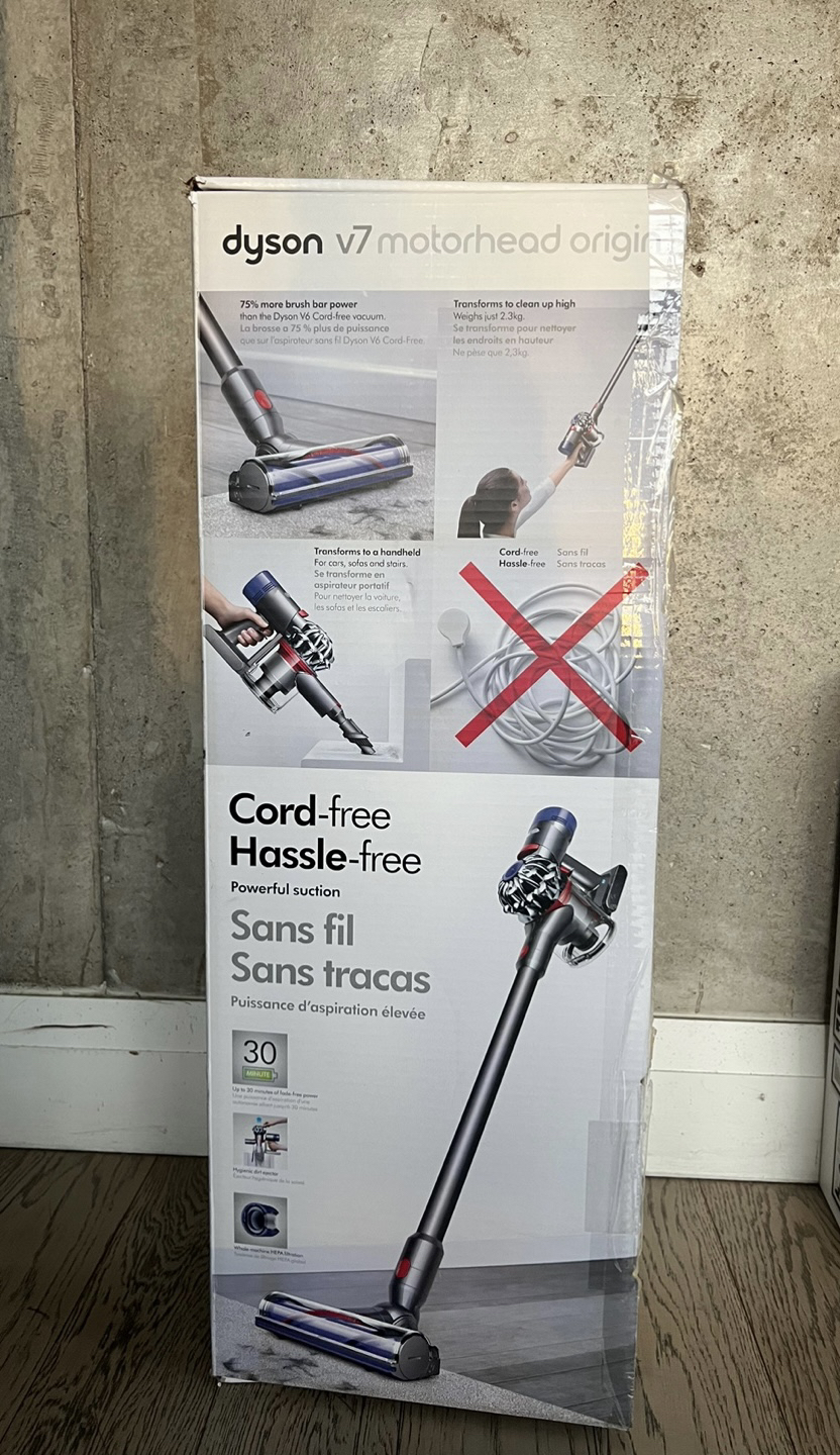 Dyson vacuum v7