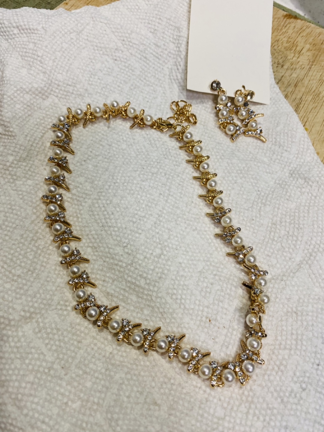 Pearl stone imitation ornaments and earrings