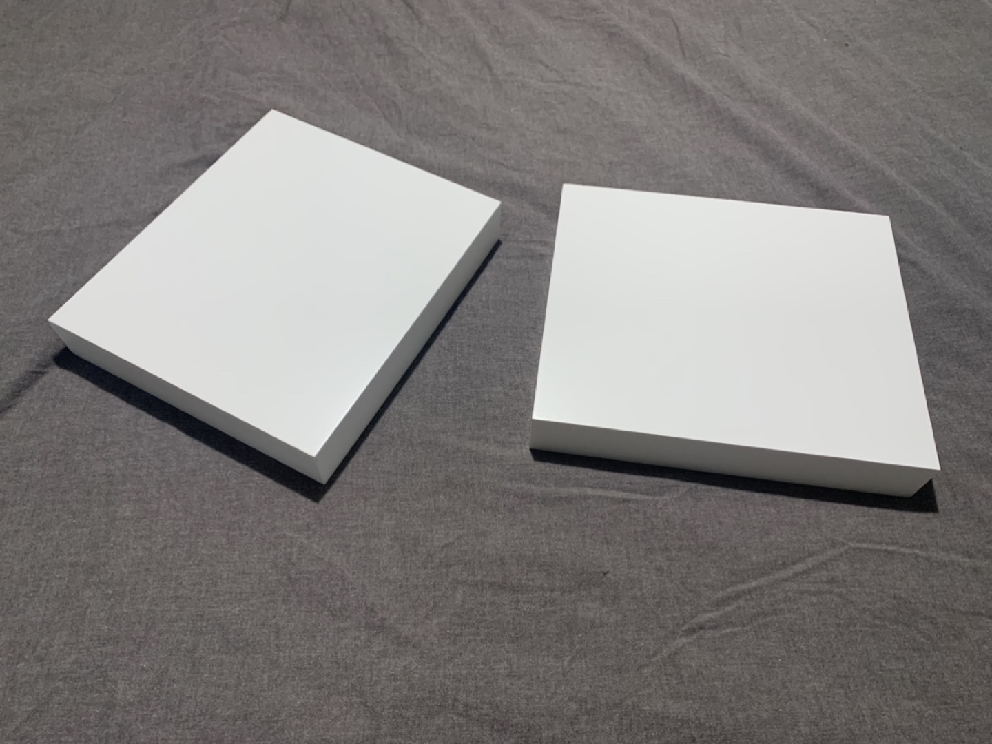 2 LACK floating shelves