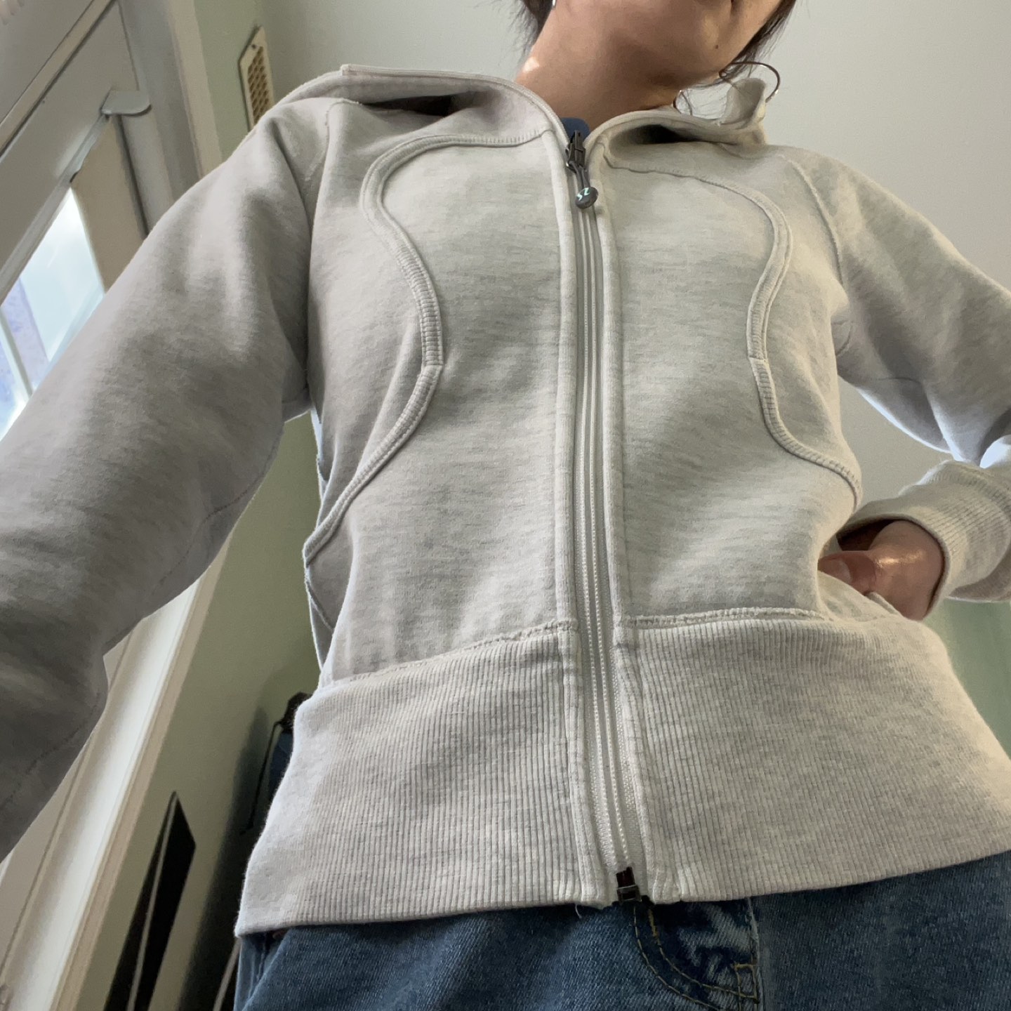 Lululemon Scuba Hoodie image indicator(3)