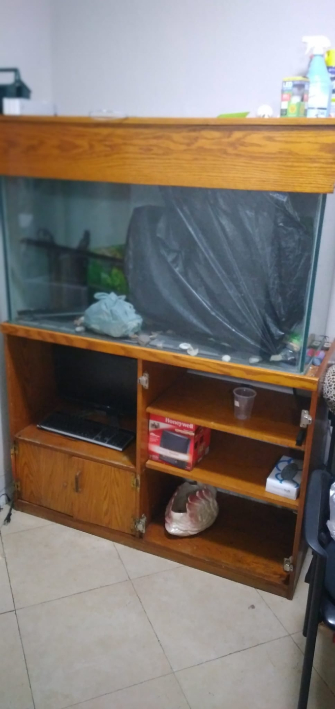 Fish tank with unit thumbnail