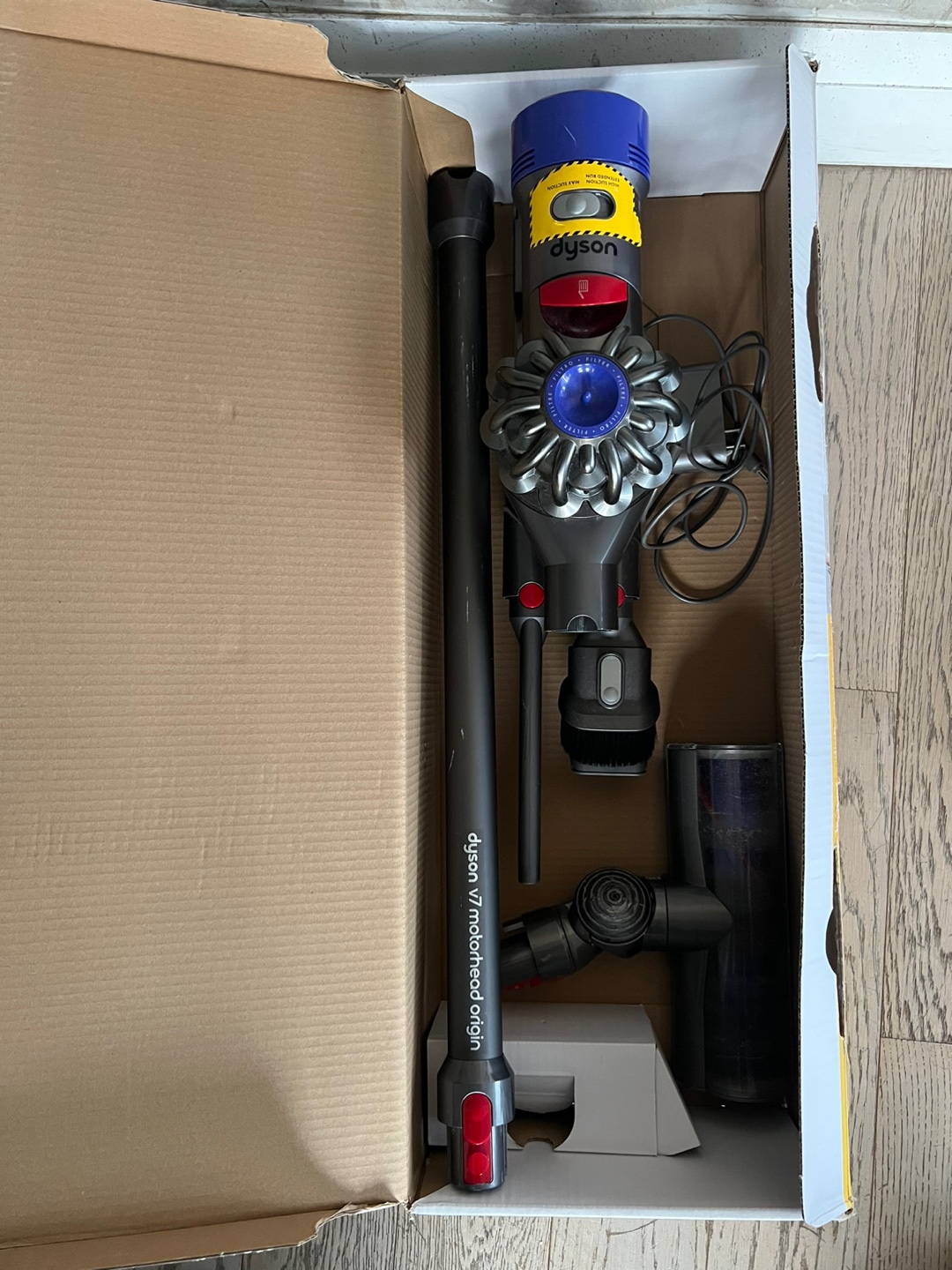Dyson vacuum v7 - photo 2