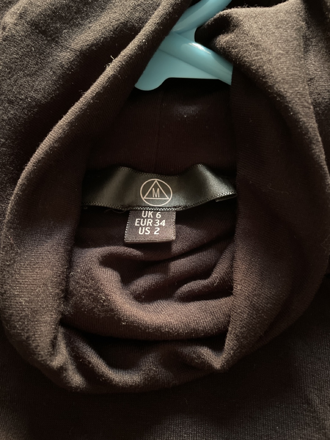 Turtle neck bodysuit like new size M image indicator(2)