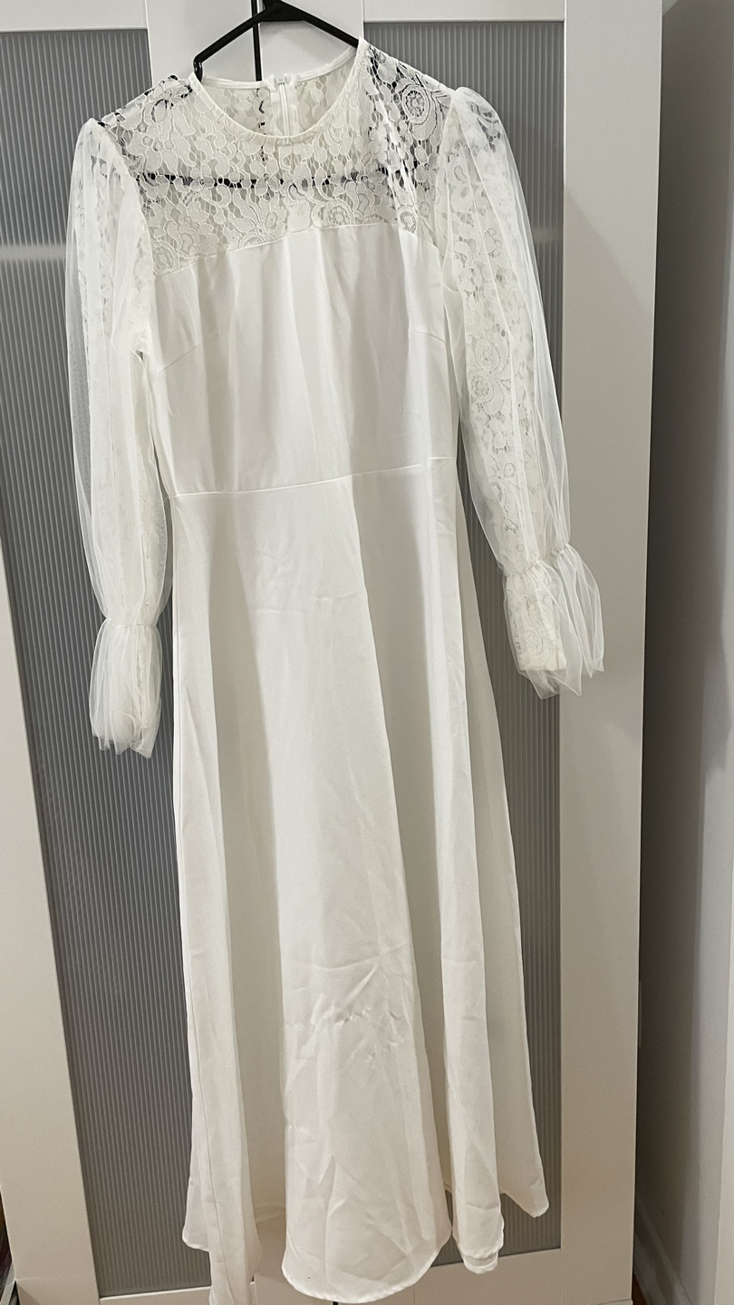 White dress moving sale thumbnail