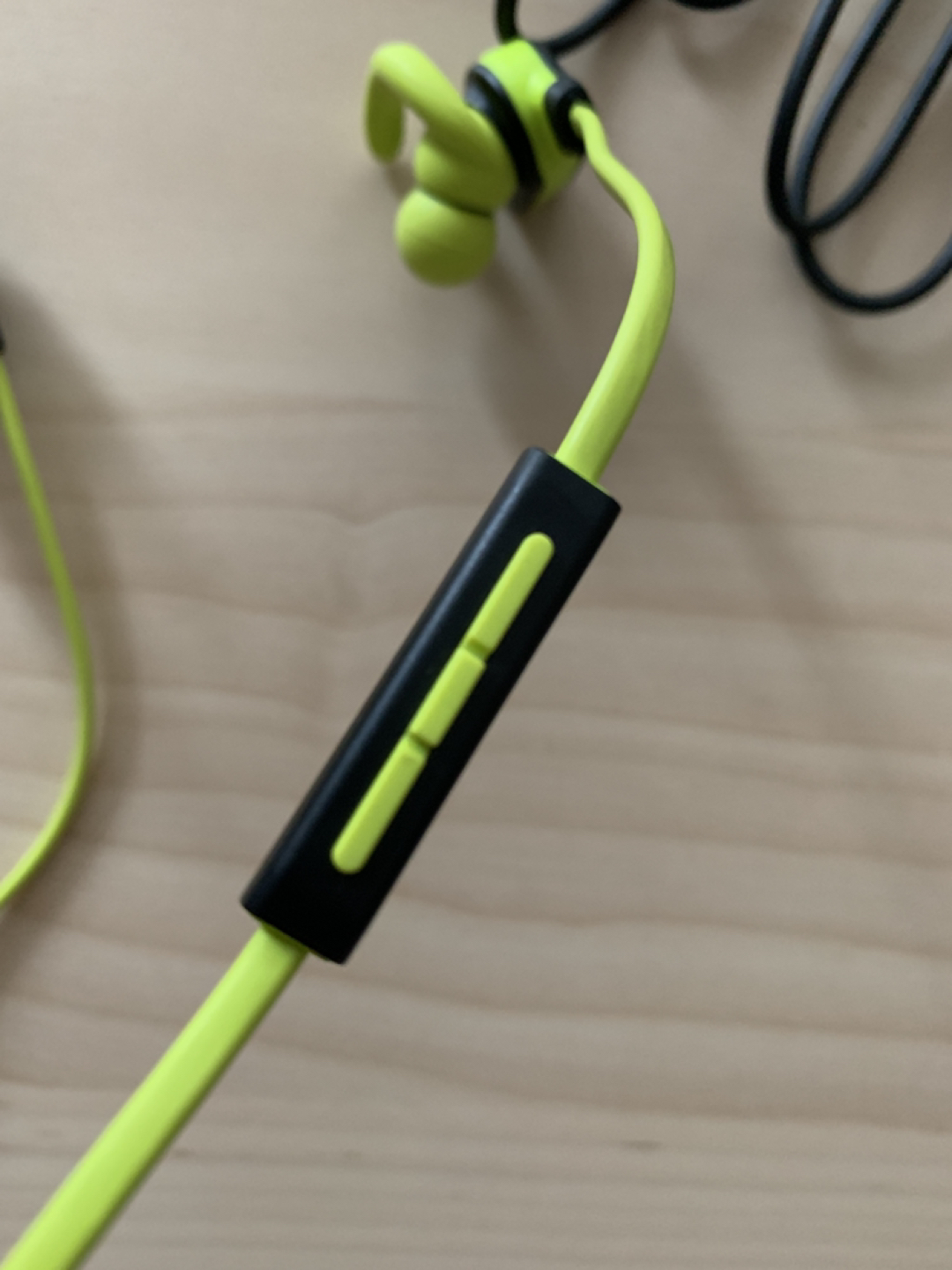 isport monster headphones image indicator(5)