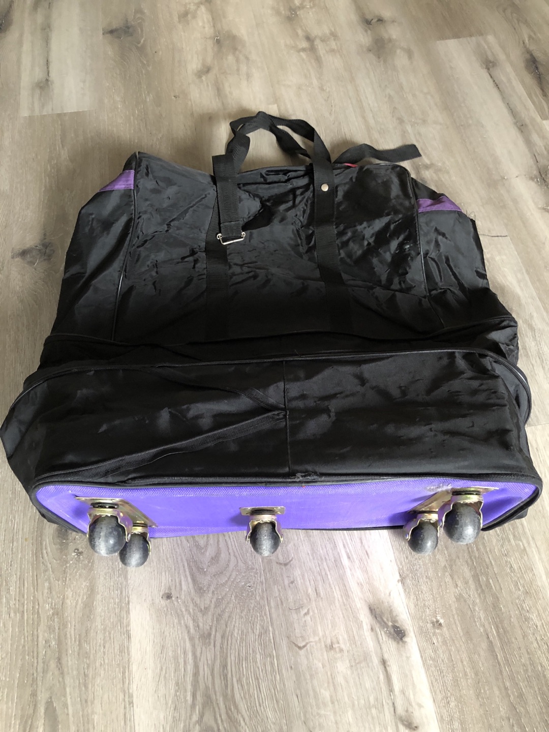 Targus immigration bag thumbnail