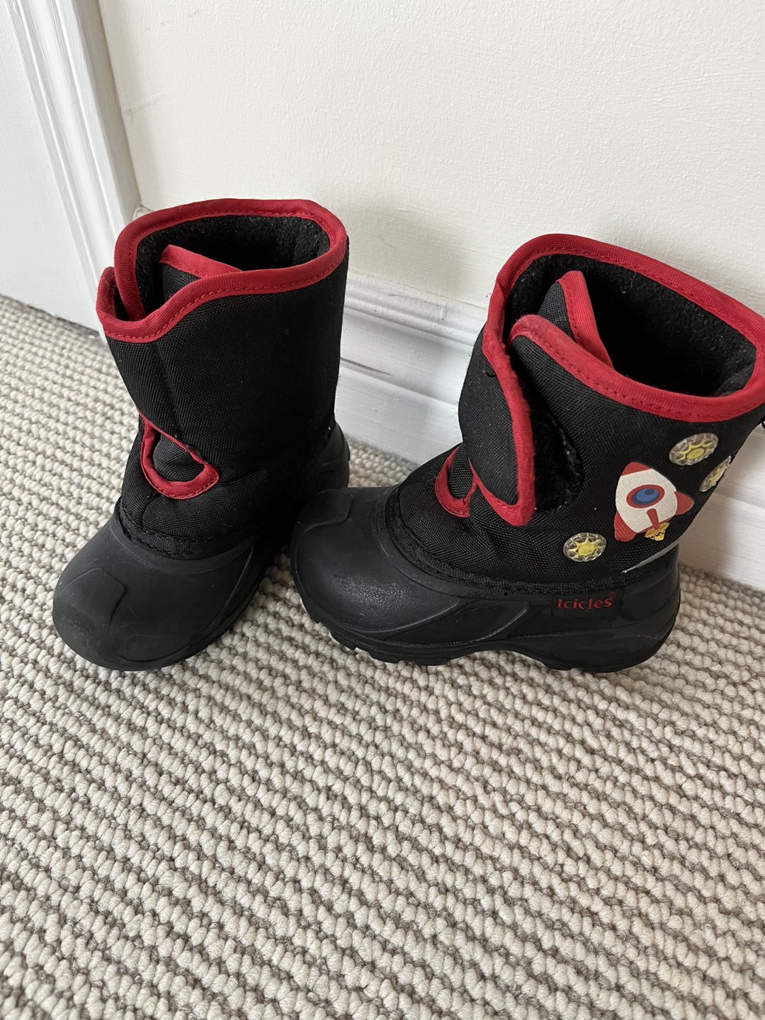Toddler winter boots size 6 thumbnail
