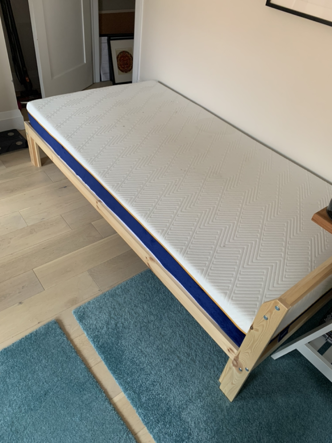 NEIDEN Twin bed frame + mattress - photo 2