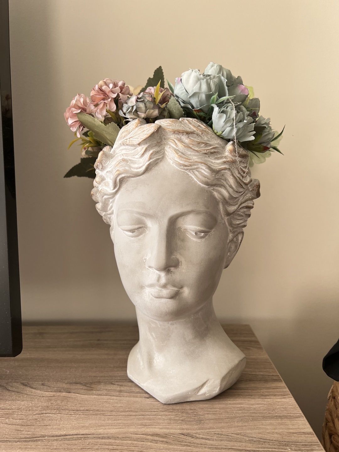 Anthropologie large bust pot thumbnail