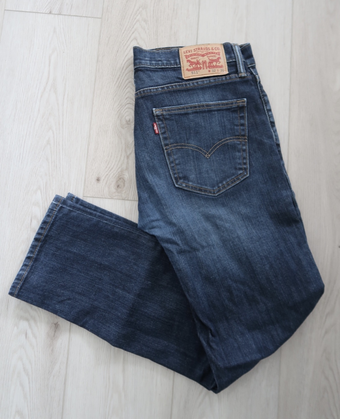 Levi’s 511 men’s jeans thumbnail