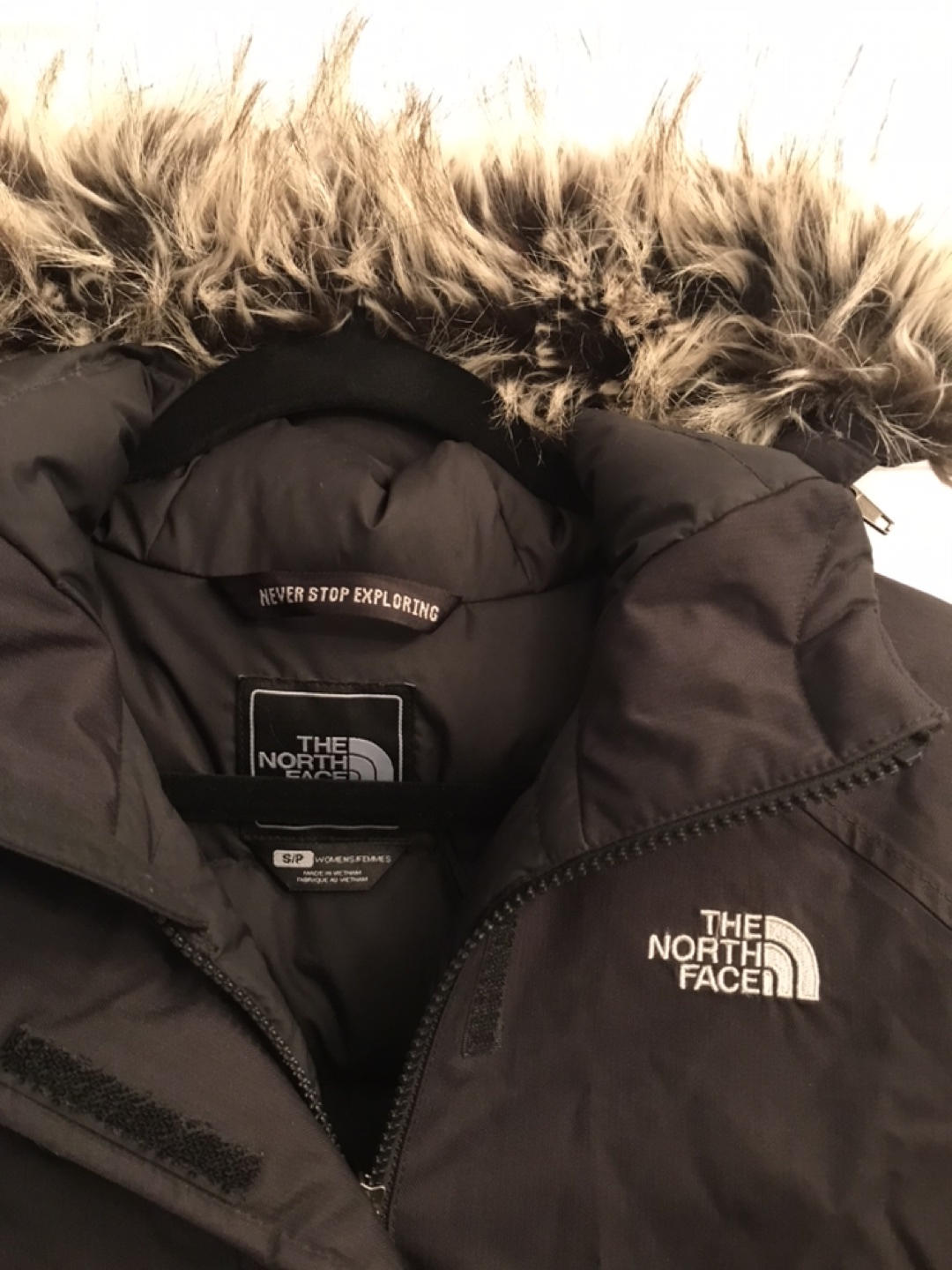 The North Face Goose Down Feather Bomber Jacket - Women’s Small image indicator(3)