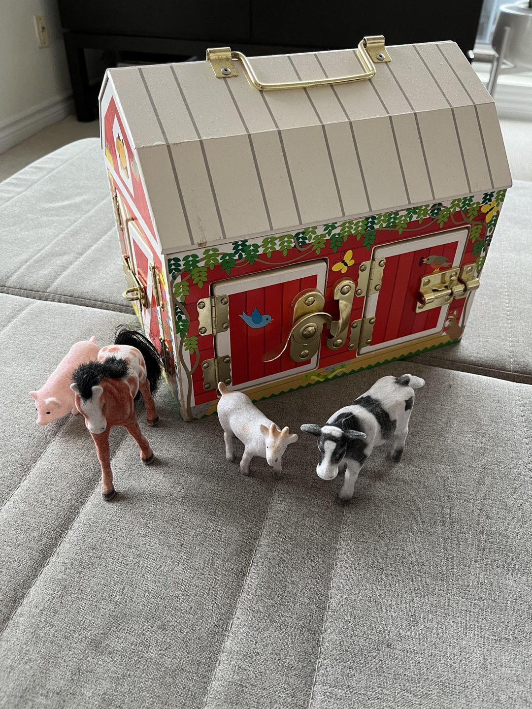 Wooden Toy Barn thumbnail