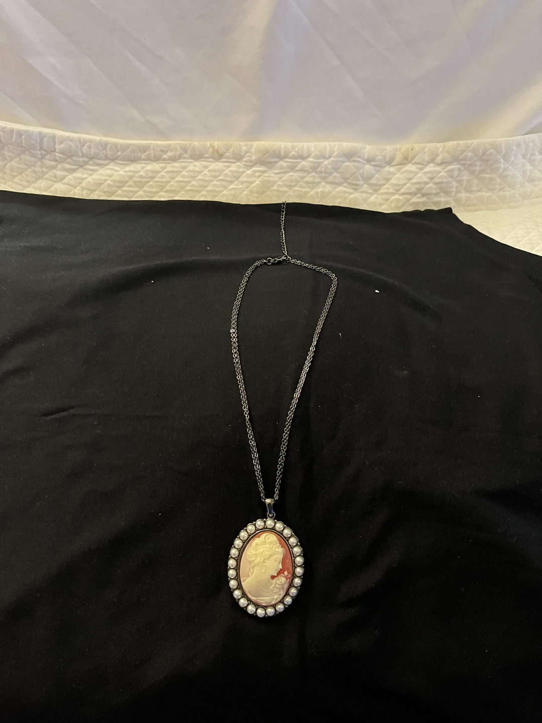 Pearl Cameo Necklace - photo 3