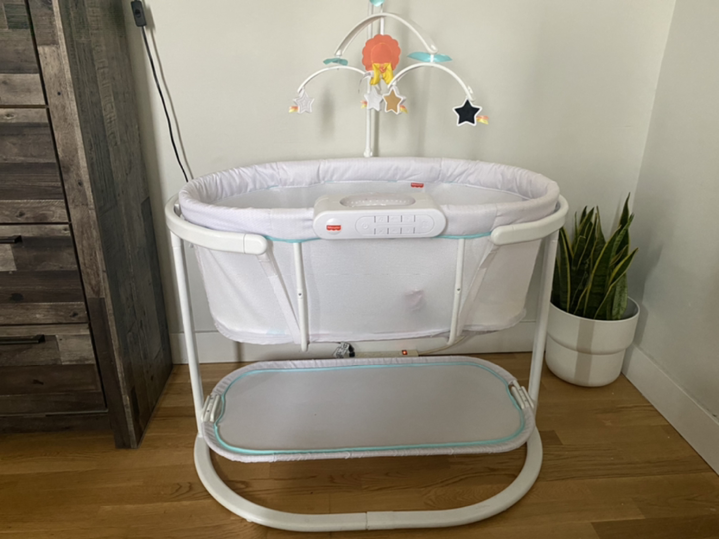 Fisher Price Soothing Motions Bassinet