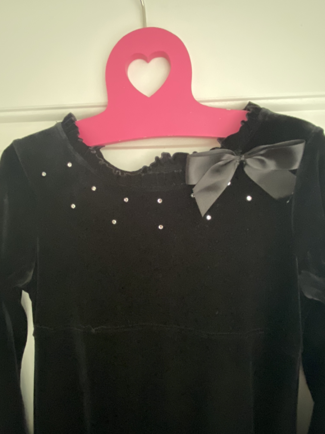 Girls velvet dress size 6X/7 image indicator(2)