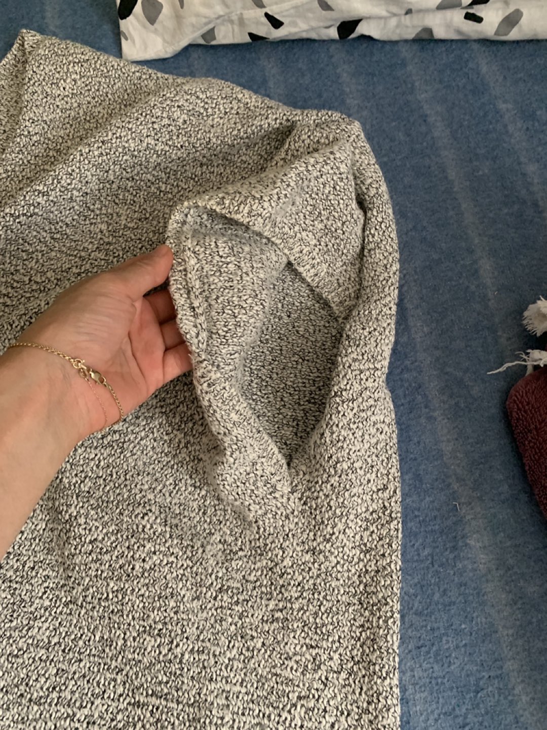 Aritzia Community Iconic Cape XS/S (natural) image indicator(7)