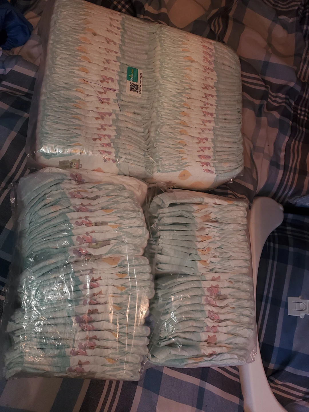 size 1 pamper diapers 2 packs thumbnail