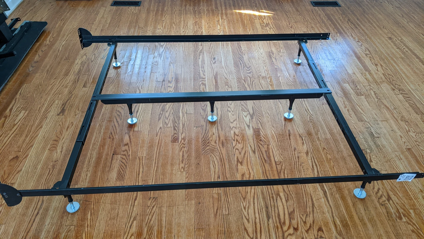 Queen and King size adjustable bed frame..