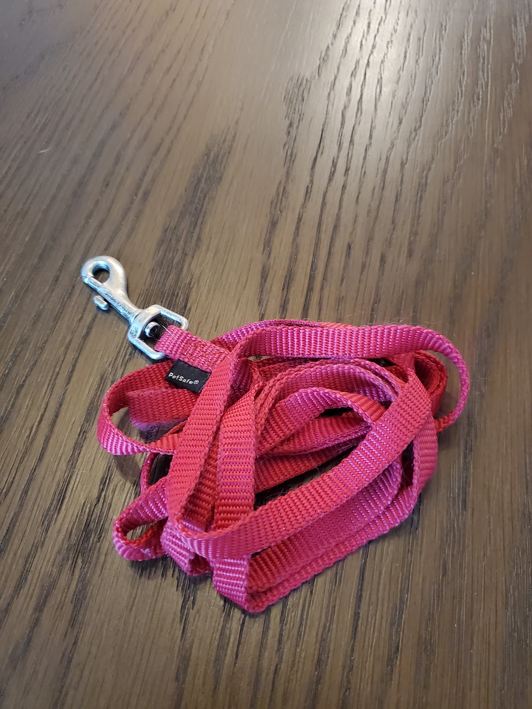 #freecycle Good condition thin red lead thumbnail