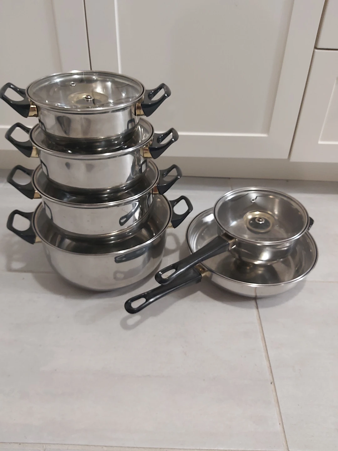 Stainless Steel Cookware Set thumbnail