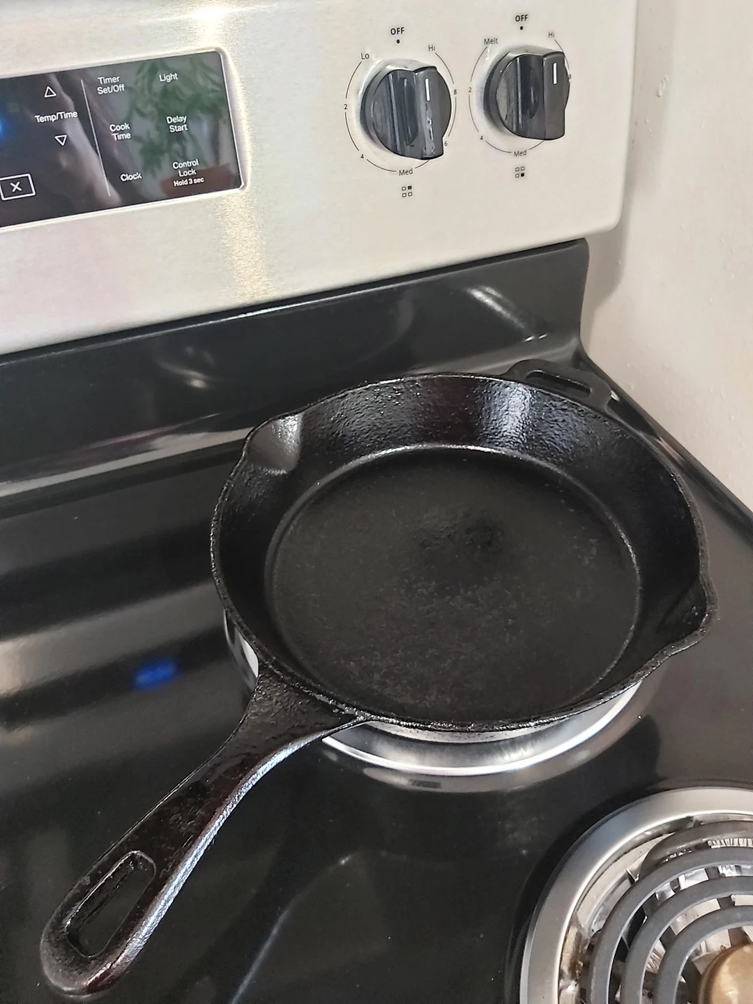 Cast Iron Skillet thumbnail