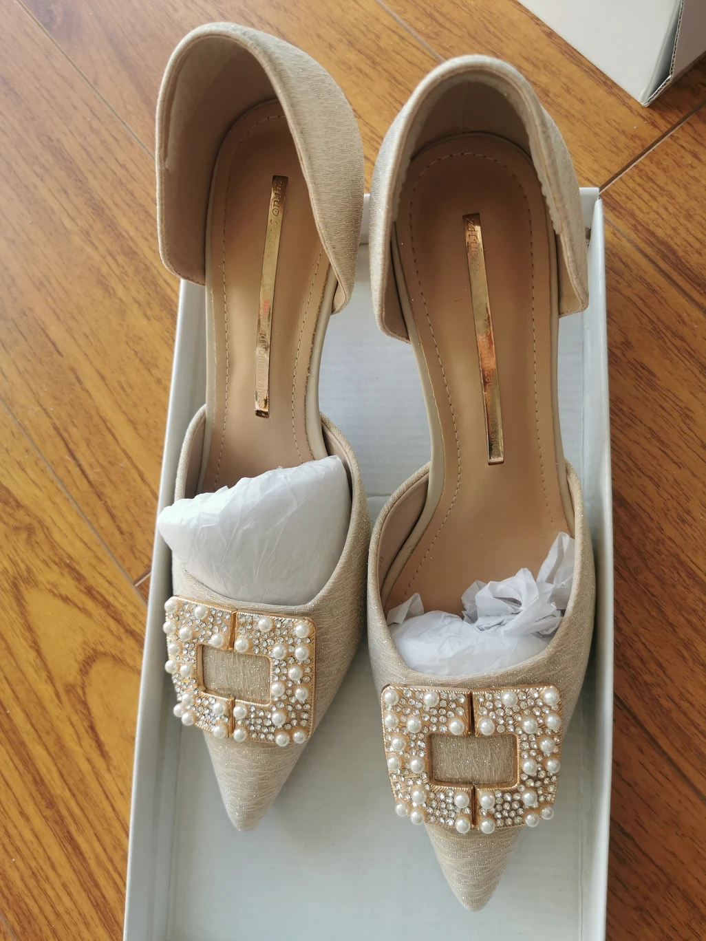 #freecycle Wedding shoes thumbnail