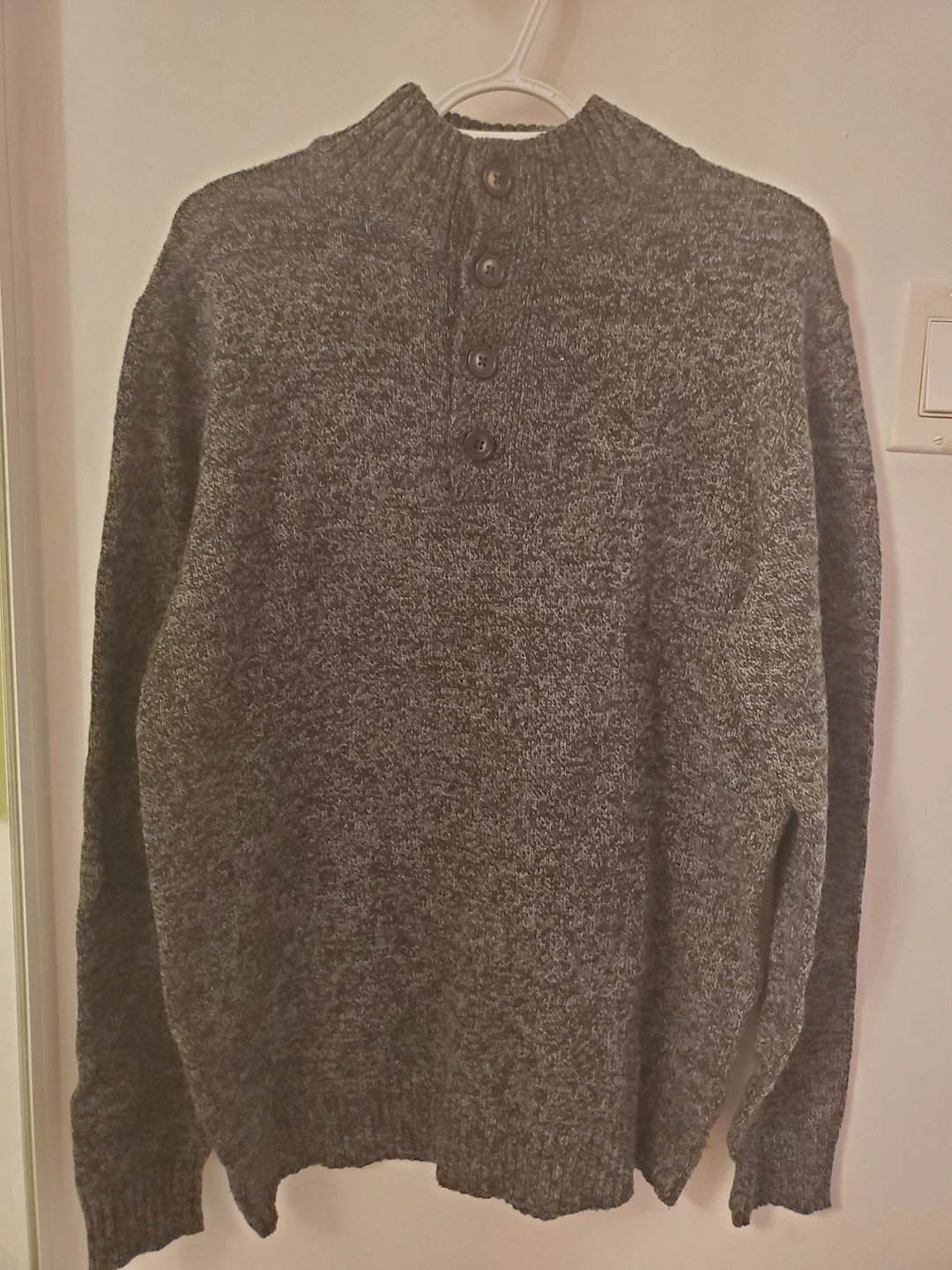 BRAND NEW OLD NAVY MEN'S SWEATER