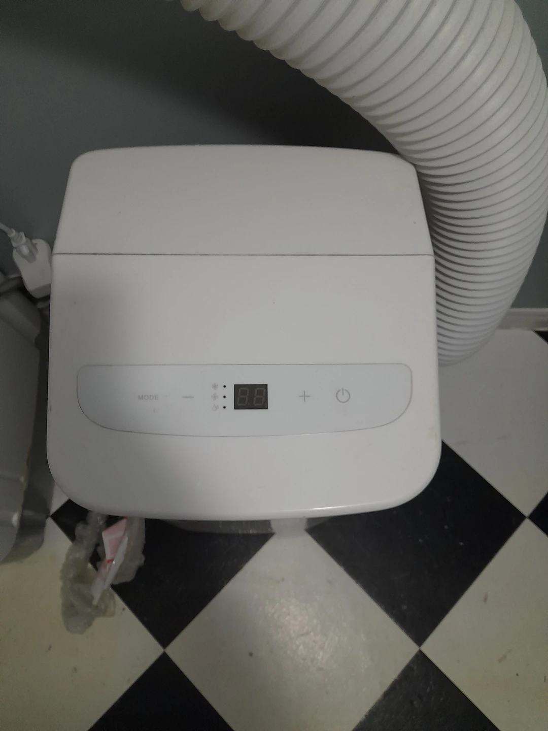 8000BTU portable air conditioner - photo 2